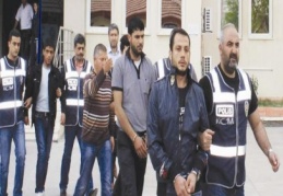 Çeyiz sandığından uyuşturucu çıktı