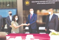 Cezaevi kütüphanelerine kitap bağış kampanyası başladı