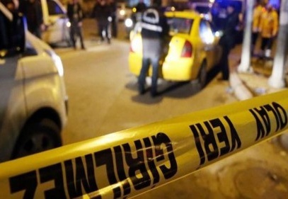 Cezaevinden tahliye olan genç kuzenleri tarafından öldürüldü