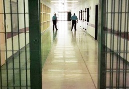 Cezaevlerinde aşılama başladı