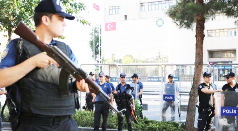 CHP Avrupa Konseyi'nde kayyımları savundu: İçeride başka dışarıda başka