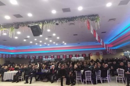 CHP Şahinbey İlçe Başkanlığına mevcut başkan Zeki Gürsel yeniden seçildi