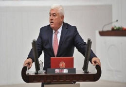 CHP'li Ekici: "Pakete halel getiren Bakanın ta kendisidir”