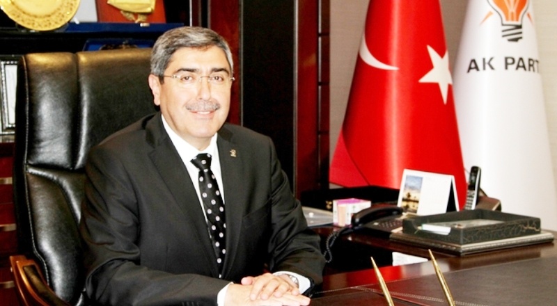 CHP’li Uğur Kalkan, Özkeçeci’nin şirketinin aldığı 37.4 milyonluk ihaleyi yaygın basına taşıdı