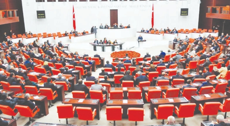 CHP'nin 'emeklilerin bayram ikramiyeleri 2 bin TL olsun' önergesi, AKP ve MHP tarafından reddedildi