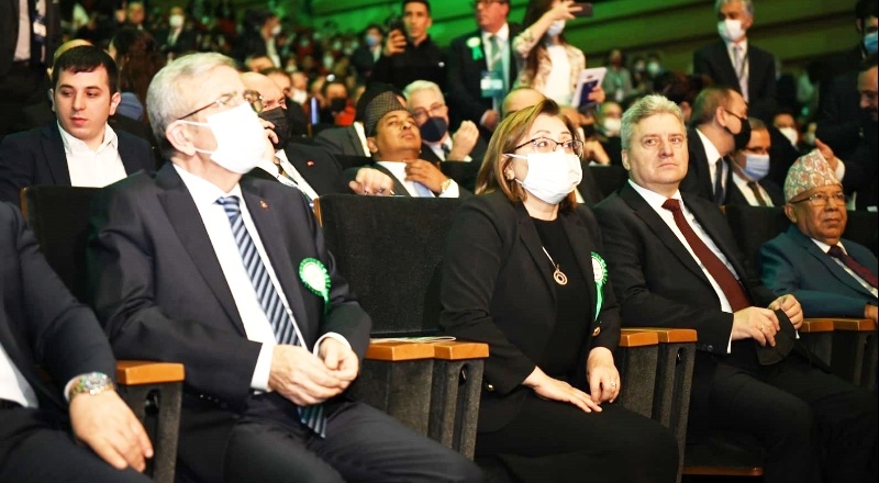 Çiçeği, böceği korumazsak bebeklerimizi de koruyamayacağımızı gördük