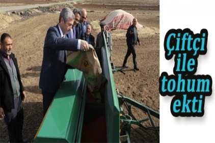 Çiftçi ile tohum ekti