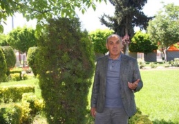 Çiftçi, kontrolsüz piyasanın ve aracıların insafına bırakılıyor