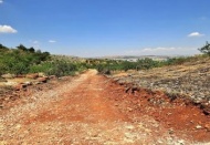 Çiftçi, tarlasına kolaylıkla ulaşabilir hale geldi
