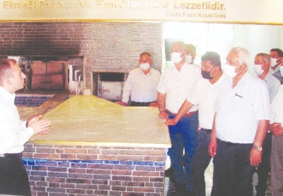 Çiftçiden ihtiyaç sahiplerine ekmek desteği