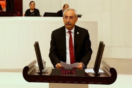 Çiftçilerimizin borçları en az bir yıl süreyle faizsiz ertelensin