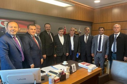 Çiftçilerin yüzde 70&#8217;nin traktörü ve arazisi hacizli