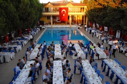 Çimko çalışanları iftarda biraraya geldi