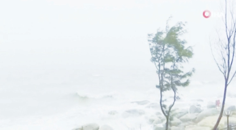 Çin’de tayfun alarmı: 33 bin kişi tahliye edildi