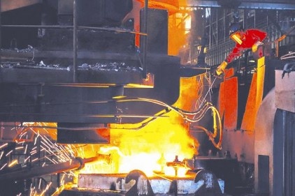 Çin&#039;in sanayi üretim artış oranı yüzde 5,3 