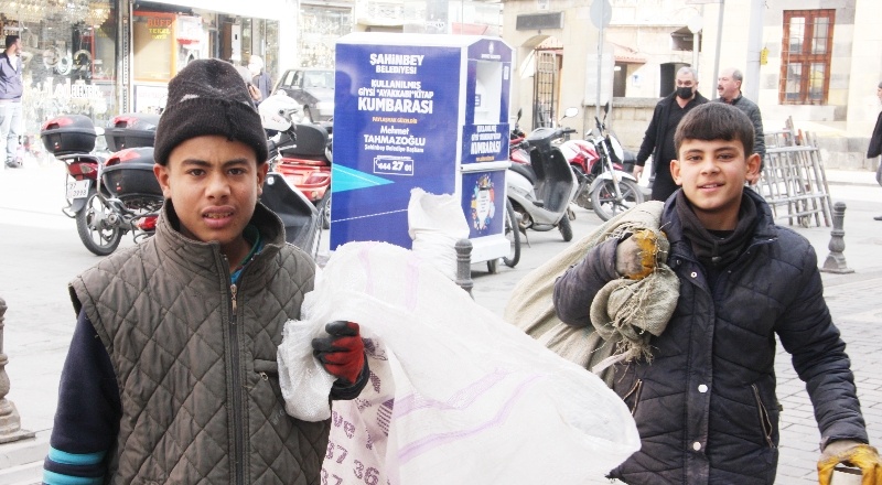 Çocuk büyüdüğünde de düşük gelirli işlerde çalışacak, yoksulluğu sürecek