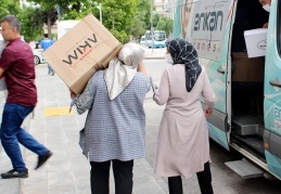 Çocuk Esirgeme Kurumu’na ayakkabı bağışı yapıldı