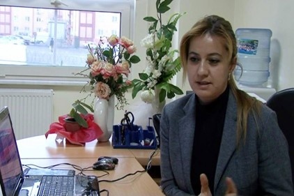 Çocuk gelin mutlaka bir kimlik bunalımı içerisinde oluyor