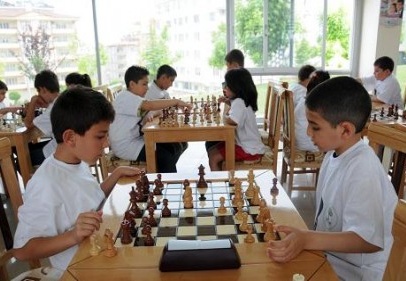 Çocuk Ligi Satranç Takımı, birincilik hedefliyor