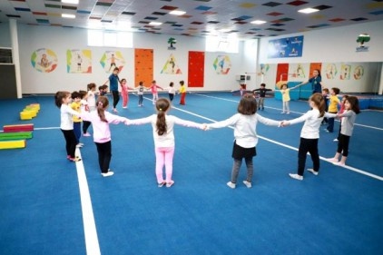 Çocuklar, düzenli spor yapma alışkanlığı kazanmalı
