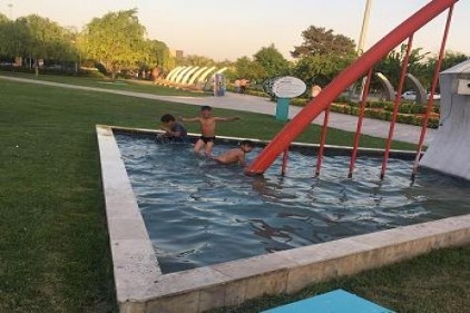 Çocuklar, havuzları işgal etti