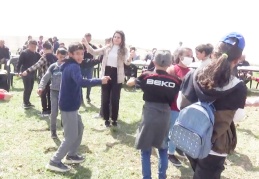 Çocuklar ilk kez uçurtma heyecanı yaşadı