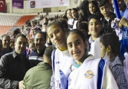 Çocuklara basketbol sevgisi aşılanıyor