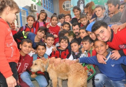 Çocuklara, hayvan sevgisini aşılamalıyız