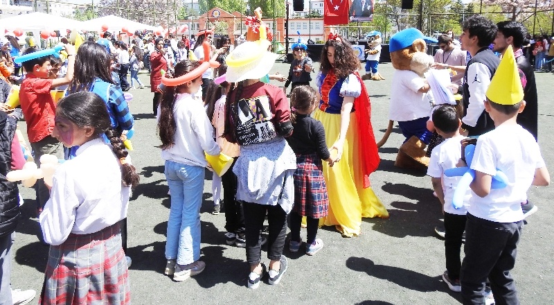 “Çocuklara unutamayacakları bir şenlik düzenledik”