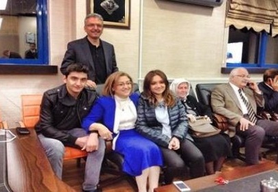 Çocukları ve eşi yalnız bırakmadı