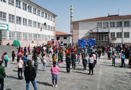 Çocukları yaşadıkları travmadan uzaklaştırmak için spor aktivitesi düzenleniyor