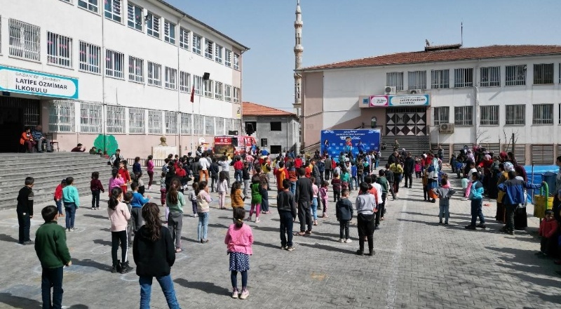 Çocukları yaşadıkları travmadan uzaklaştırmak için spor aktivitesi düzenleniyor