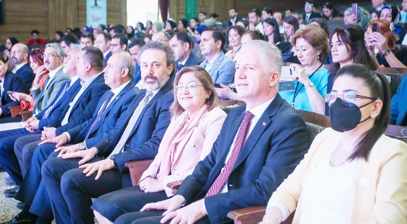 Çocuklarımızı geleceğe hazırlarsak korkacak hiçbir şeyimiz yok