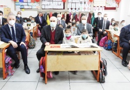 “Çocuklarımızın önünde bir rol model olsun diye yapıyoruz”