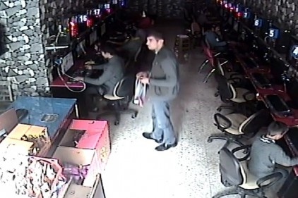 Çocukların gözü önünde şarjdaki telefonu çaldı 