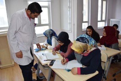Çocukların yaz okullarını iyi değerlendirmelerini amaçlıyoruz