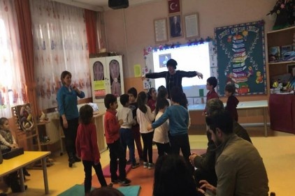 Çocuklarıyla birlikte öğrenip eğlendiler