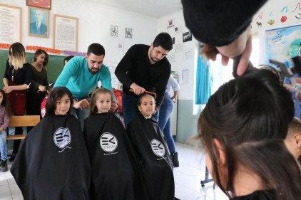 Çoğu çocuğun saçlarına kuaför olarak ilk defa dokunuyoruz 