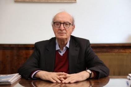 Çok beyefendi, kibar, iyi bir gazeteciydi