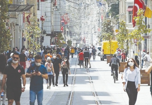 Çok ciddi bir yanlıştan biraz gecikerek de olsa nihayet vazgeçtik