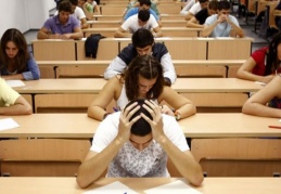 Çok fazla gencin üniversiteye girmesi iyi bir şey değil