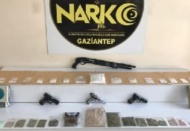 Çok miktarda uyuşturucu madde ele geçirildi