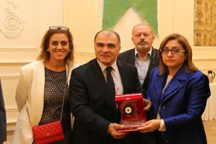 Çok zor ve hassas bir dönemden geçiyoruz