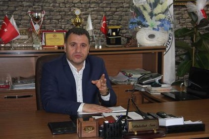 Çöpler, Suriye ekmekleriyle dolu