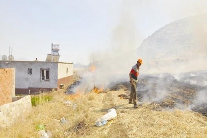 Çöplükte çıkan yangın ormana sıçradı