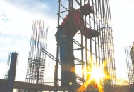 Covid-19, işçi haklarına yönelik bir salgına dönüştü