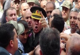 "Çözüm Diyenler Neden Şimdi Savaş Diyor?" 