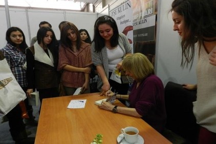 Çukurova 7. Kitap Fuarı&#8217;nı ziyaret ettiler Yazarlarla tanıştılar