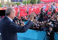 Cumhurbaşkanı Erdoğan: “Ekonomik sıkıntı ve hayat pahalılığını yine biz çözeceğiz”