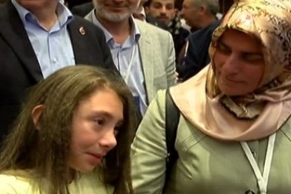 Cumhurbaşkanı Erdoğan&#8217;ı görmek için dakikalarca ağladı
